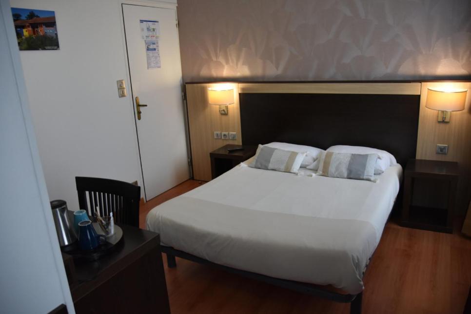 סן-טרויאן-לה-באן Hotel Le Coureau חדר תמונה